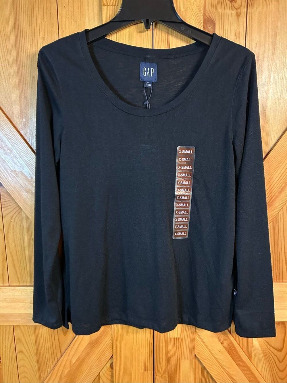 GAP Black Long Sleeve T-Shirt size XS nwt (0503)
